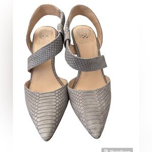 Pre owned & pre loved Vince Camuto heels
